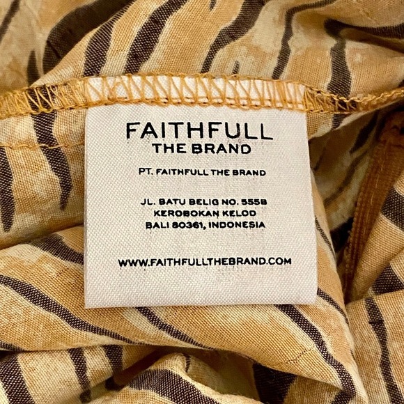 Faithfull the brand Saint Tropez Wyldie Animal Resort Smocked Midi Dress US 2 XS - Picture 5 of 8